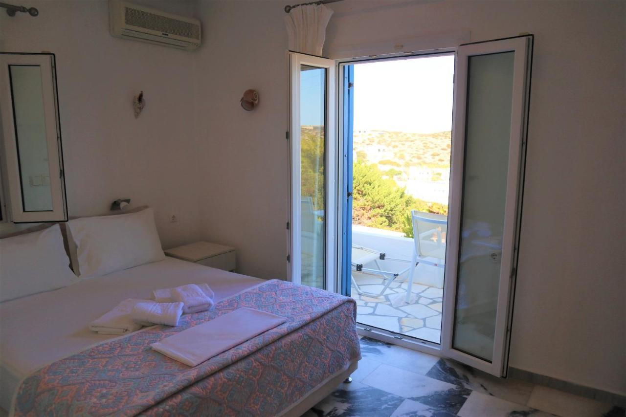 Anna's Place Rooms Irakleia  Exterior foto