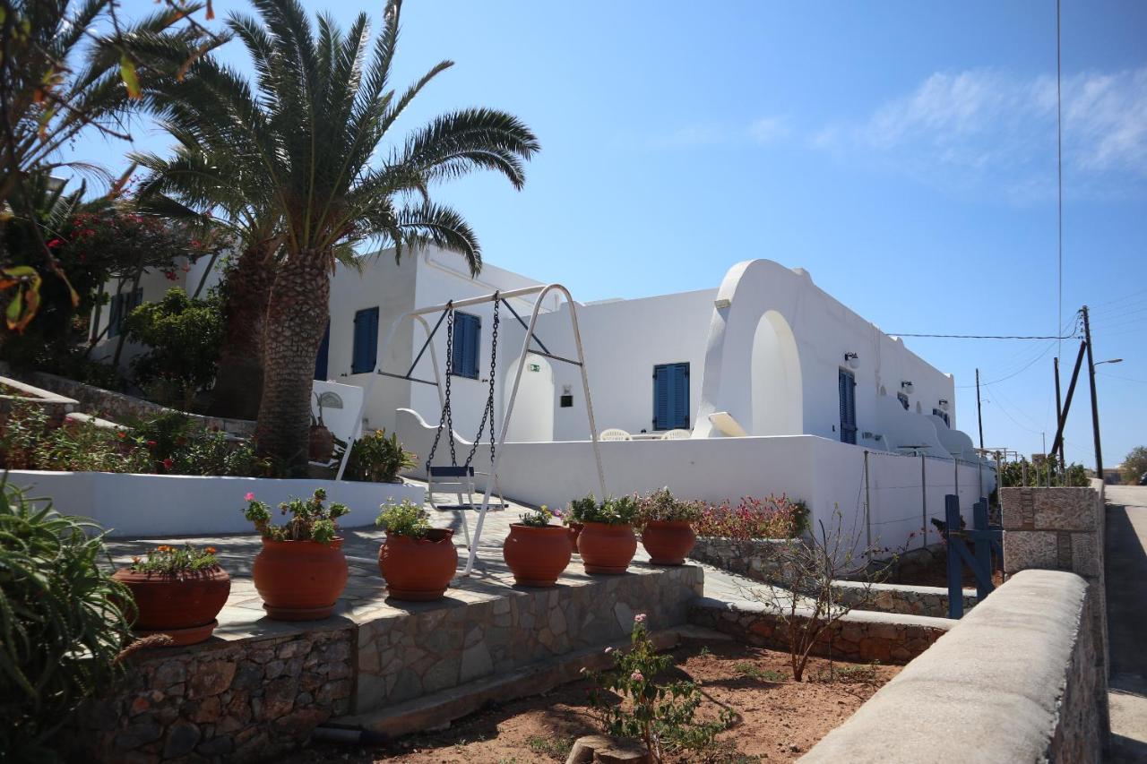 Anna's Place Rooms Irakleia  Exterior foto