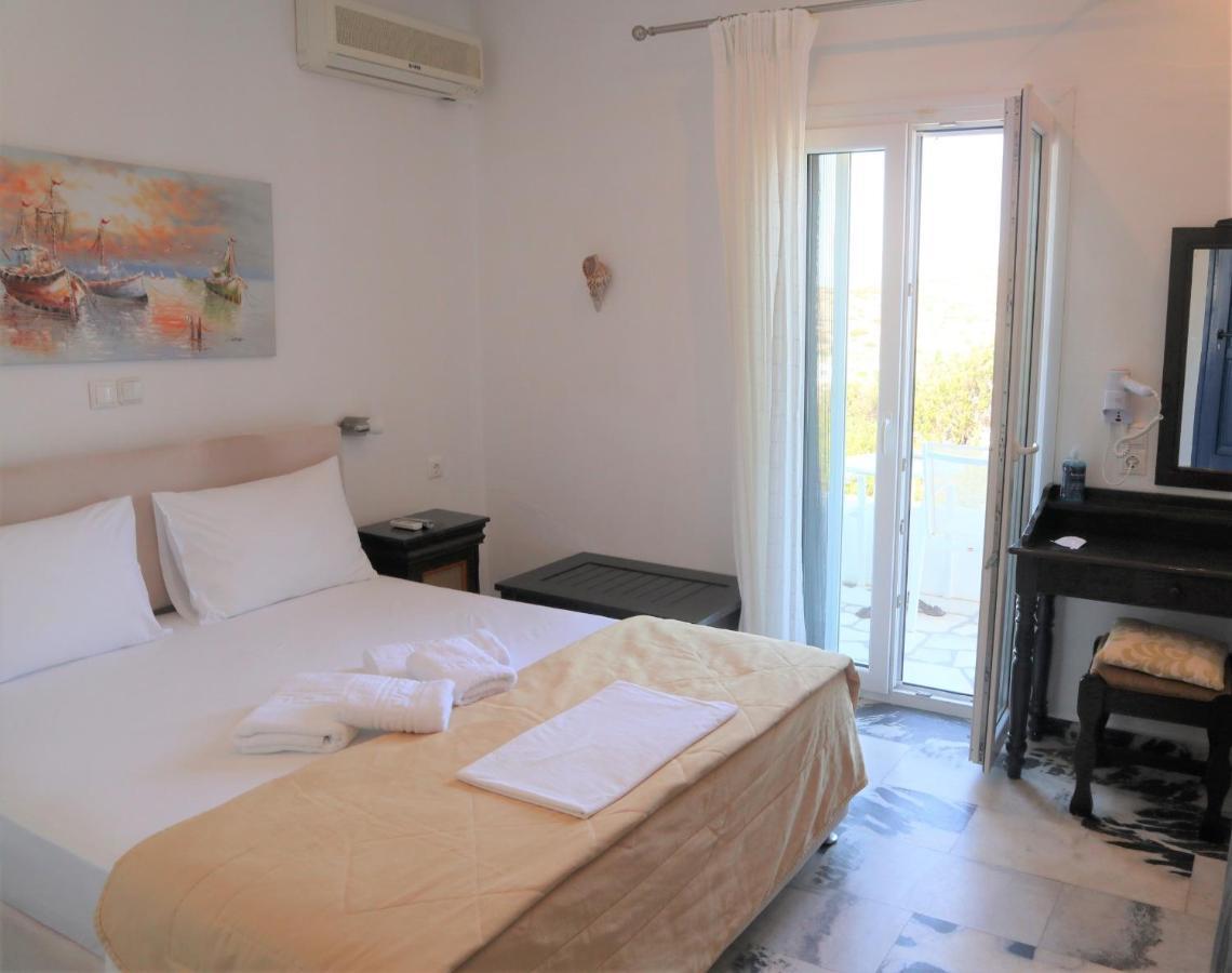 Anna's Place Rooms Irakleia  Exterior foto