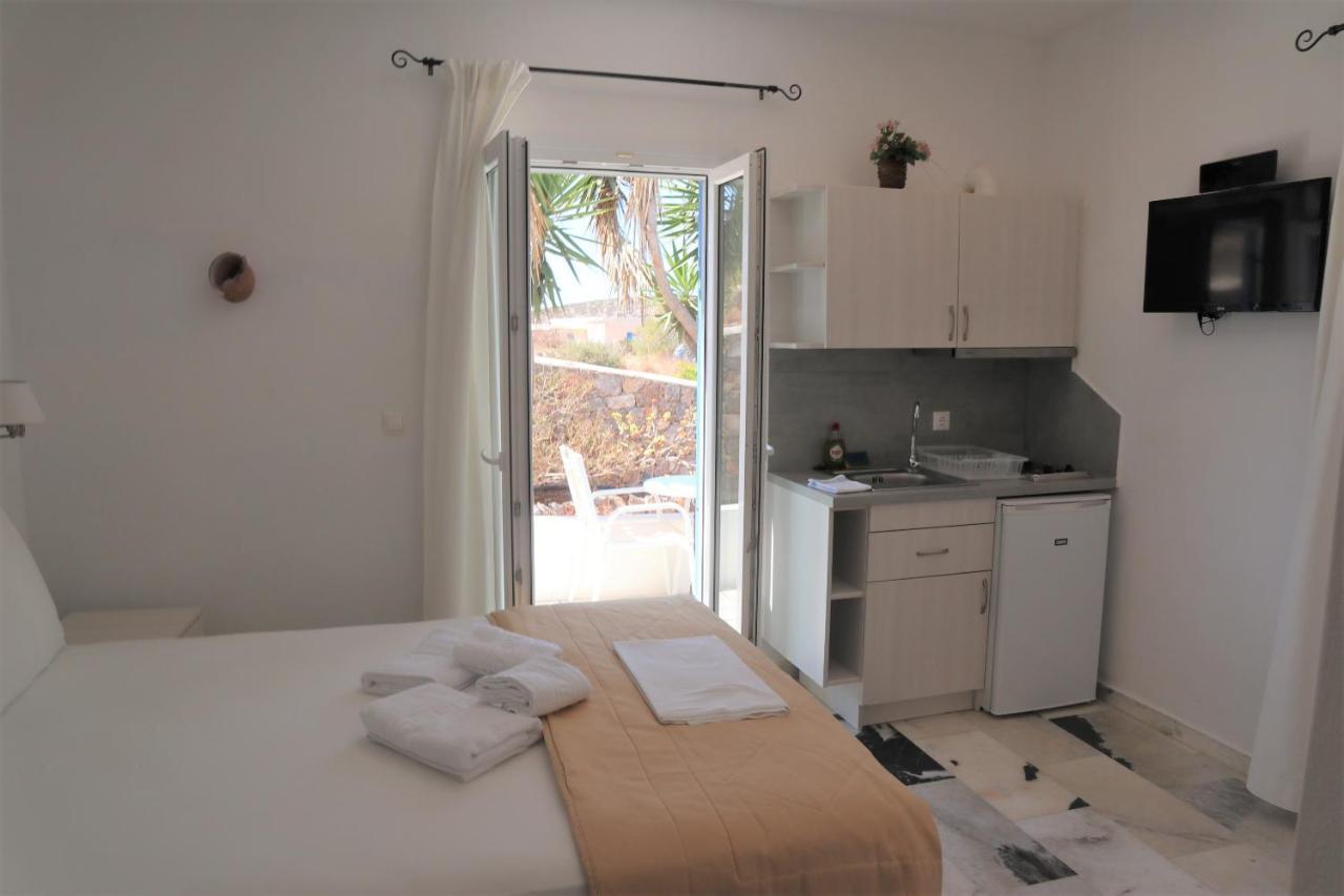 Anna's Place Rooms Irakleia  Exterior foto