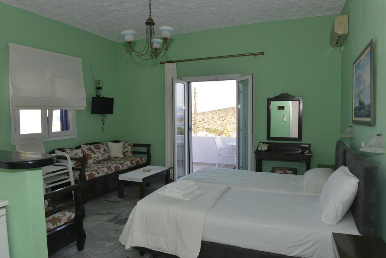 Anna's Place Rooms Irakleia  Exterior foto